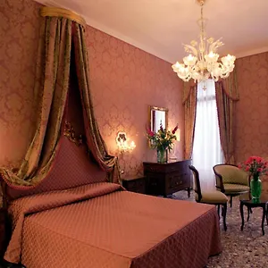 Casa Pisani Canal Gasthuis Venetië